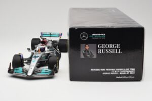 Mercedes AMG W13 E Performance Petronas #63 G. Russell Miami GP 2022 Minichamps 1:18 110220563 Metal — zdjęcie 6 z 7