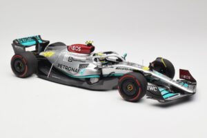Mercedes AMG W13 E Performance Petronas #44 L. Hamilton Spanish GP 2022 Minichamps 1:18 110220044 Metal — zdjęcie 4 z 7