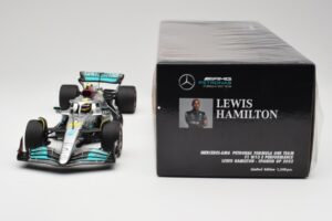 Mercedes AMG W13 E Performance Petronas #44 L. Hamilton Spanish GP 2022 Minichamps 1:18 110220044 Metal — zdjęcie 6 z 7