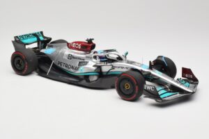 Mercedes AMG W13 E Performance Petronas #63 G. Russell Brazilian GP 1st Win 2022 Minichamps 1:18 110222163 Żywica — zdjęcie 4 z 7