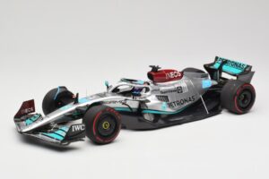 Mercedes AMG W13 E Performance Petronas #63 G. Russell Brazilian GP 1st Win 2022 Minichamps 1:18 110222163 Żywica