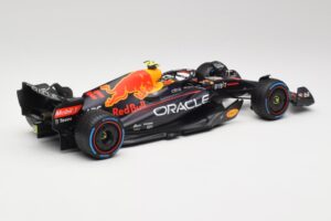 Oracle Red Bull Racing RB18 #11 S. Perez Monaco GP Winner Rain Tyre Version 2022 Minichamps 1:18 110222711 Metal — zdjęcie 2 z 7