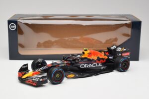 Oracle Red Bull Racing RB18 #11 S. Perez Monaco GP Winner Rain Tyre Version 2022 Minichamps 1:18 110222711 Metal — zdjęcie 7 z 7