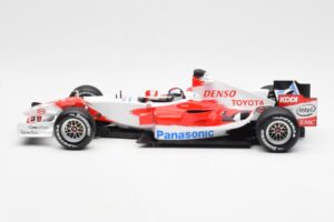 Toyota TF106 Panasonic Toyota Racing J. Trulli F1 Presentation 2006 Minichamps 1:18 AM59554H Metal — zdjęcie 3 z 6