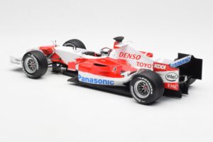 Toyota TF106 Panasonic Toyota Racing J. Trulli F1 Presentation 2006 Minichamps 1:18 AM59554H Metal — zdjęcie 5 z 6