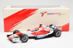 Toyota TF106 Panasonic Toyota Racing J. Trulli F1 Presentation 2006 Minichamps 1:18 AM59554H Metal — zdjęcie 6 z 6