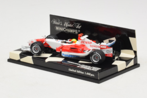 Toyota TF106 Panasonic #11 R. Schumacher Panasonic Toyota Racing Showcar 2006 Minichamps 1:43 400060077 Metal — zdjęcie 3 z 5