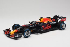 Red Bull Racing Honda RB16B #33 M. Verstappen Belgian GP Winner 2021 Minichamps 1:18 110211333 Żywica