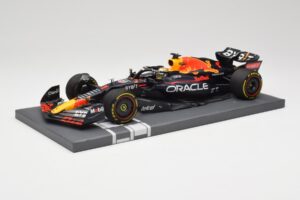 Oracle Red Bull Racing RB18 #33 M. Verstappen Mexican GP 2022 Minichamps 1:18 113222001 Żywica — zdjęcie 2 z 7