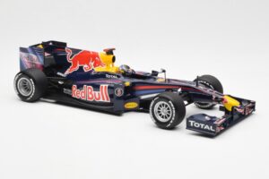 Red Bull Racing Renault RB5 #5 S. Vettel Showcar 2010 Minichamps 1:18 153100175 Metal — zdjęcie 4 z 6
