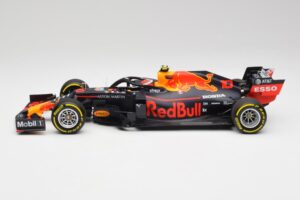 Red Bull RB15 #10 P. Gasly F1 2019 Minichamps 1:18 110190010 Metal — zdjęcie 3 z 7