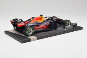 Red Bull RB16B #33 M. Verstappen Emilia Romagna GP Winner 2021 Minichamps 1:18 113210233T Metal — zdjęcie 3 z 6