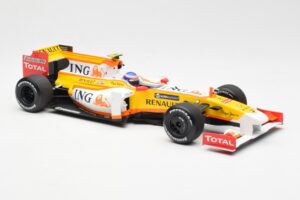 Renault F1 Team R29 #10 R. Grosjean F1 2009 Minichamps 1:18 150090108 Metal — zdjęcie 4 z 6