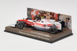 Toyota TF109 Panasonic Toyota Racing #10 T. Glock F1 2009 Minichamps 1:43 AM62131 Metal — zdjęcie 3 z 5