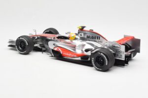 McLaren MP4-22 Mercedes #2 L. Hamilton 2007 Dealer Edition Minichamps 1:18 530071802 Metal — zdjęcie 5 z 6