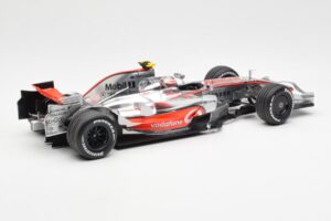 McLaren MP4-23 Mercedes #23 H. Kovalainen 2008 Minichamps 1:18 530081823 Metal — zdjęcie 2 z 6
