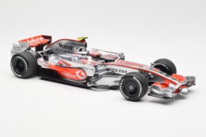 McLaren MP4-23 Mercedes #23 H. Kovalainen 2008 Minichamps 1:18 530081823 Metal — zdjęcie 4 z 6