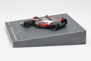 McLaren MP4-23 Mercedes #22 L. Hamilton F1 World Champion 2008 Minichamps 1:43 B66962422 Metal — zdjęcie 3 z 4