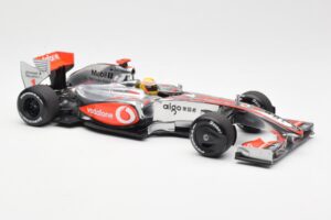 McLaren MP4-24 #1 L. Hamilton 2009 Dealer Edition Minichamps 1:18 503091801 Metal — zdjęcie 4 z 6