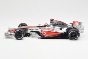 McLaren MP4-22 Mercedes #1 F. Alonso Presentation Valencia 2007 Minichamps 1:18 538071871 Metal — zdjęcie 3 z 6