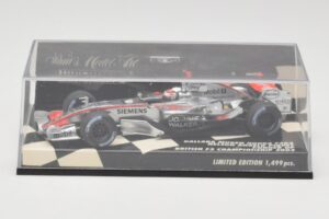 Dallara F303 N. Piquet British F3 Championship 2003 Minichamps 1:43 400030333 Metal — zdjęcie 5 z 5