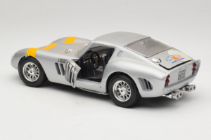 Ferrari 250 GTO #172 Tour de France 1964 Bburago 1:18 7011 Metal — zdjęcie 5 z 8
