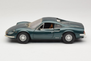 Ferrari 246 GT Dino Zielony Anson 1:18 30359 Metal — zdjęcie 4 z 8