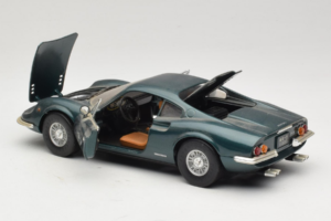 Ferrari 246 GT Dino Zielony Anson 1:18 30359 Metal — zdjęcie 5 z 8