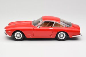 Ferrari 250 GT Berlinetta SWB Czerwony Hot Wheels 1:18 B6053 Metal — zdjęcie 4 z 8