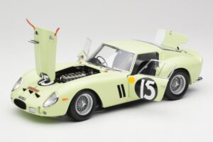 Ferrari 250 GTO #15 S. Moss / I. Ireland Goodwood Tourist Trophy Winner 1962 Kyosho 1:18 08438C Metal — zdjęcie 2 z 8