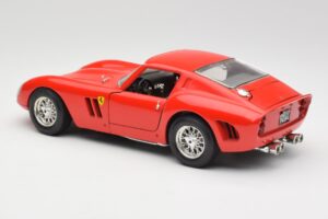 Ferrari 250 GTO Czerwony Bburago 1:18 3011 Metal — zdjęcie 7 z 8