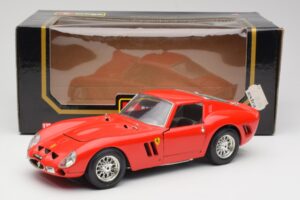 Ferrari 250 GTO Czerwony Bburago 1:18 3011 Metal — zdjęcie 8 z 8