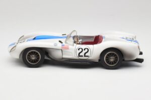Ferrari 250 Testa Rossa #22 P. Hill / O. Gendebien 24 Hours of Le Mans 1958 Hot Wheels 1:18 29755 Metal — zdjęcie 4 z 8