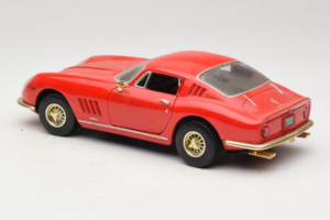 Ferrari 275 GTB/4 Czerwony ERTL 1:18 7493-P1 Metal — zdjęcie 7 z 8