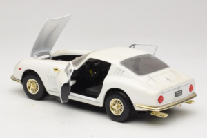 Ferrari 275 GTB/4 Biały ERTL 1:18 7493 Metal — zdjęcie 5 z 8