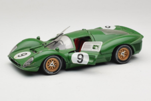Ferrari 330 P4 #9 Zielony Spa-Francorchamps 1967 Eagles Race 1:18 41007 Metal — zdjęcie 2 z 8