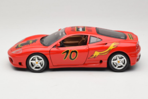 Ferrari 360 Modena #10 5 Jahre IG Bburago Czerwony Bburago 1:18 3358-P2 Metal — zdjęcie 4 z 8