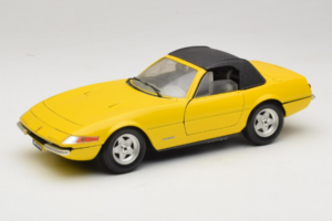 Ferrari 365 GTS/4 Daytona Kabriolet Żółty Techno Giodi 1:18 740028 Metal