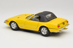 Ferrari 365 GTS/4 Daytona Kabriolet Żółty Techno Giodi 1:18 740028 Metal — zdjęcie 7 z 8