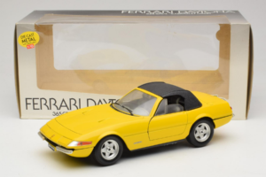 Ferrari 365 GTS/4 Daytona Kabriolet Żółty Techno Giodi 1:18 740028 Metal — zdjęcie 8 z 8