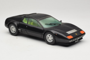 Ferrari 365 GT4 BB Czarny Chrono 1:18 CH002 Metal — zdjęcie 6 z 8