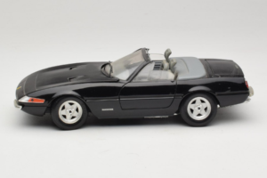 Ferrari 365 GTB/4 Daytona Kabriolet Czarny Techno Giodi 1:18 40011-B1 Metal — zdjęcie 4 z 8