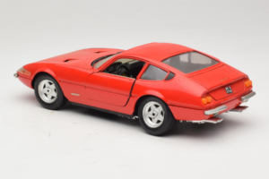 Ferrari 365 GTB/4 Daytona Czerwony Techno Giodi 1:18 40011-P2 Metal — zdjęcie 7 z 8