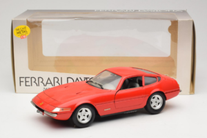 Ferrari 365 GTB/4 Daytona Czerwony Techno Giodi 1:18 40011-P2 Metal — zdjęcie 8 z 8