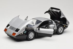 Ferrari 512BB Srebrny Kyosho 1:18 08171S Metal — zdjęcie 2 z 8