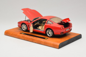 Ferrari 550 Maranello Technik Museum Speyer Edition Bburago 1:18 B001 Metal — zdjęcie 5 z 8