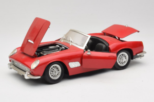 Ferrari California Kabriolet Czerwony Tonka 1:18 01109-P1 Metal — zdjęcie 2 z 8