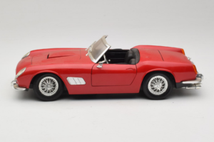 Ferrari California Kabriolet Czerwony Tonka 1:18 01109-P1 Metal — zdjęcie 4 z 8