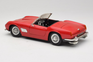 Ferrari California Kabriolet Czerwony Tonka 1:18 01109-P1 Metal — zdjęcie 7 z 8