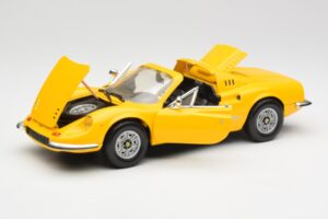 Ferrari Dino 246 GTS Żółty Hot Wheels 1:18 23920 Metal — zdjęcie 2 z 8